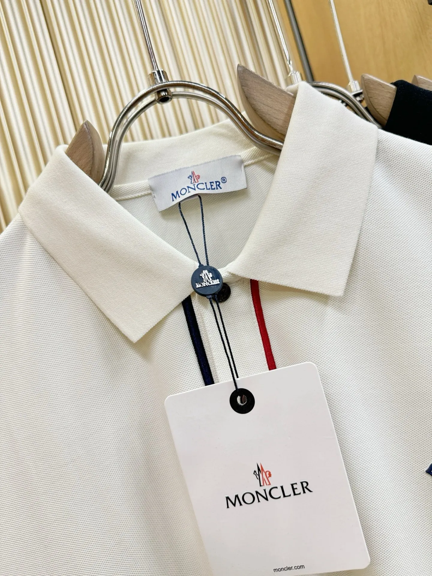 P130, Moncler 2026 New Arrival POLO ，Premium Series， ， ， ， ， ， ， ， 。Sizes：M-3XL